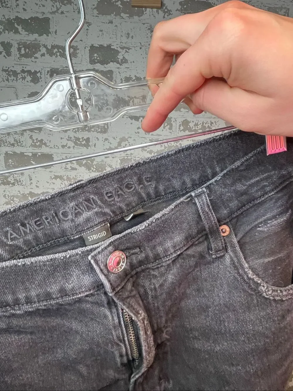 American Eagle | women black distressed relaxed short